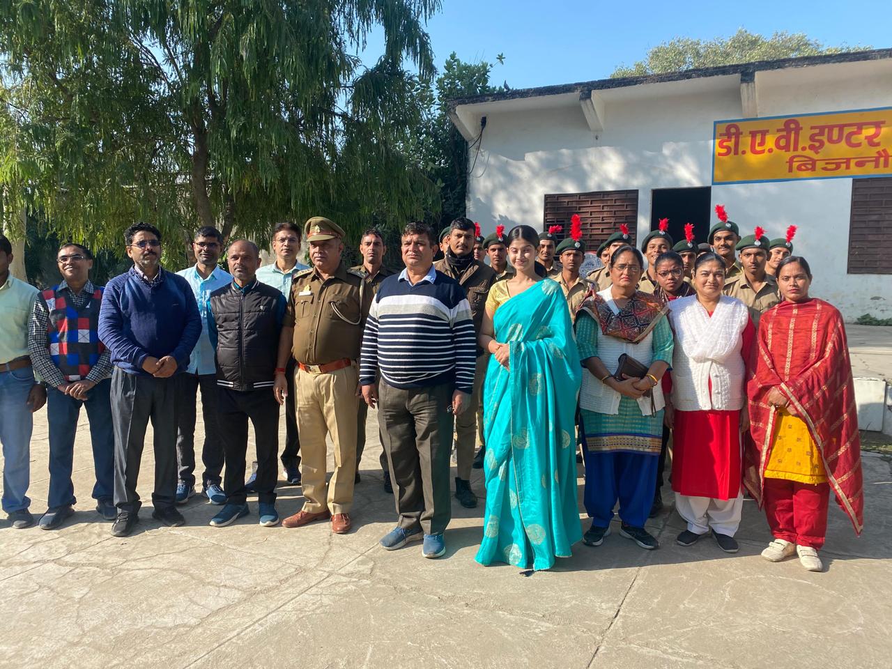 Volunteers activity photo